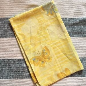 Vintage sunny yellow‎ butterfly no iron percale pillowcase